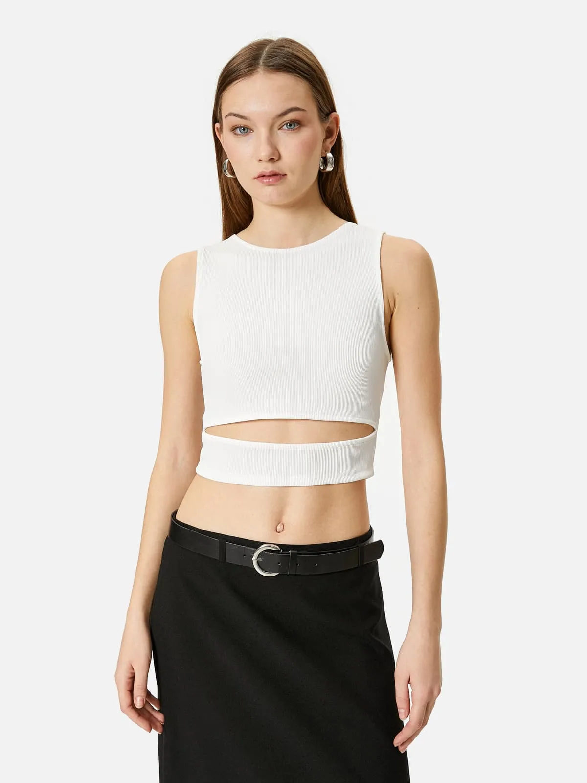 تیشرت یقه گرد اسپرت کوتاه - سفید